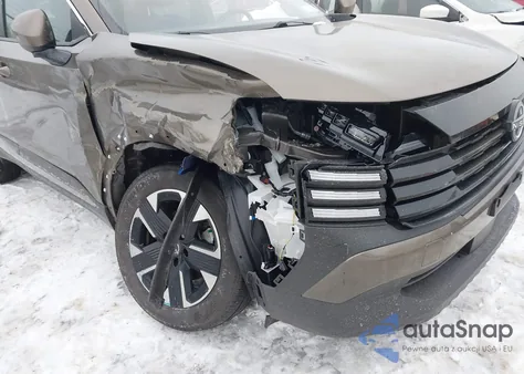 2025 Nissan Kicks Sv Intelligent Awd z USA, uszkodzony, nr VIN 3N8AP6CB5SL429550